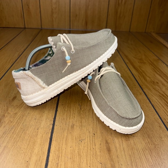 Hey Dude Wendy Natural Rosemay Slip On Loafer Comfort Casual Women Shoes Size 8 - Picture 1 of 16